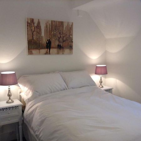 Central Windsor Apartments Bagian luar foto