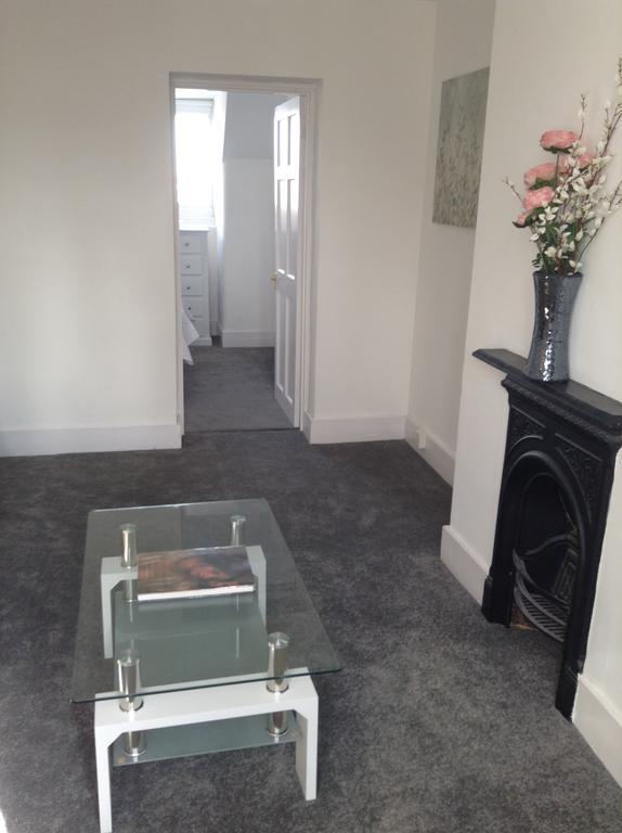 Central Windsor Apartments Bagian luar foto