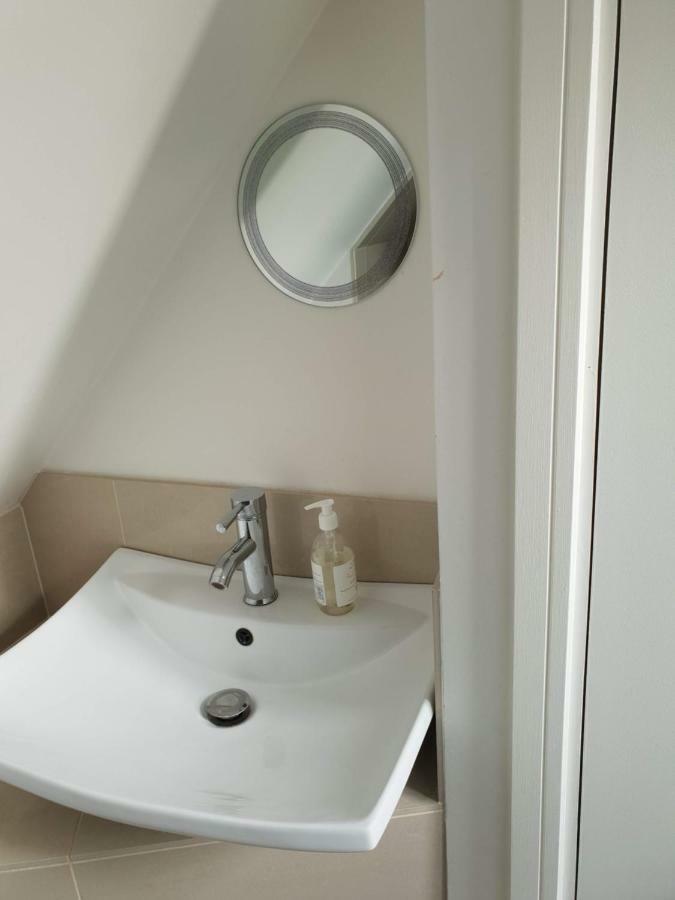 Central Windsor Apartments Bagian luar foto